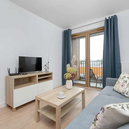 Апартаменти Michalczyka Modern With Parking And Balcony Next To The Odra River By Renters