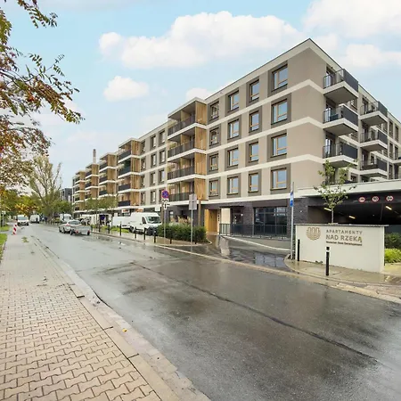 Michalczyka Modern With Parking And Balcony Next To The Odra River By Renters Апартаменти Вроцлав