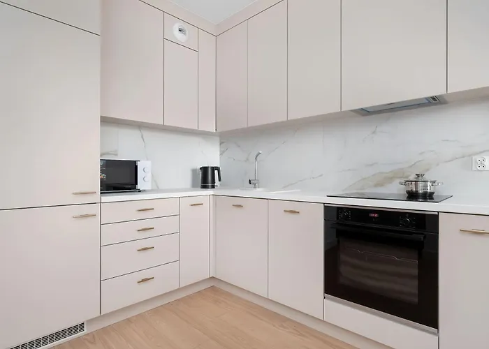 Michalczyka Modern With Parking And Balcony Next To The Odra River By Renters Апартаменти