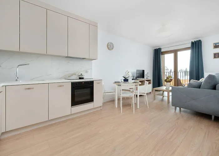 Апартаменти Michalczyka Modern With Parking And Balcony Next To The Odra River By Renters *