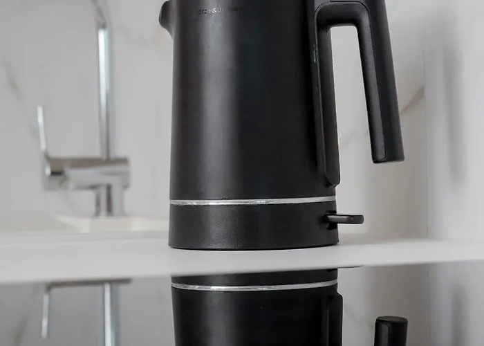 Апартаменти Michalczyka Modern With Parking And Balcony Next To The Odra River By Renters *