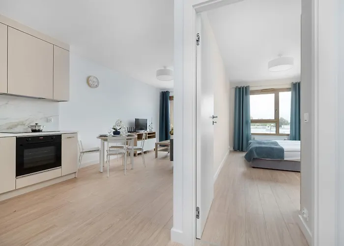 Апартаменти Michalczyka Modern With Parking And Balcony Next To The Odra River By Renters Вроцлав