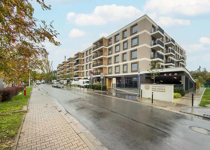 Michalczyka Modern With Parking And Balcony Next To The Odra River By Renters Апартаменти Вроцлав