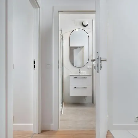 아파트 Michalczyka Modern With Parking And Balcony Next To The Odra River By Renters *